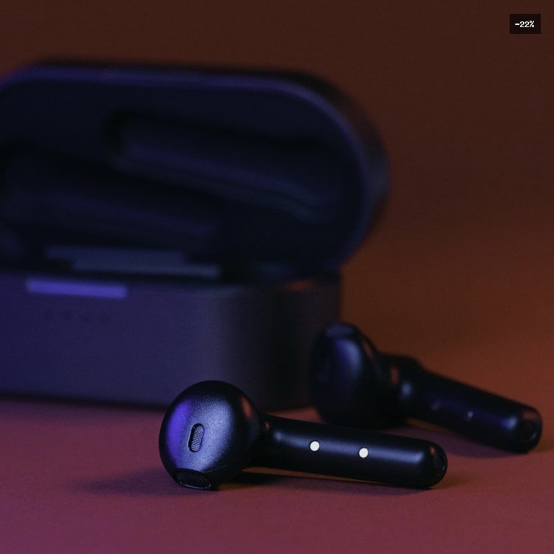 Wireless Sports Earbuds in Green
